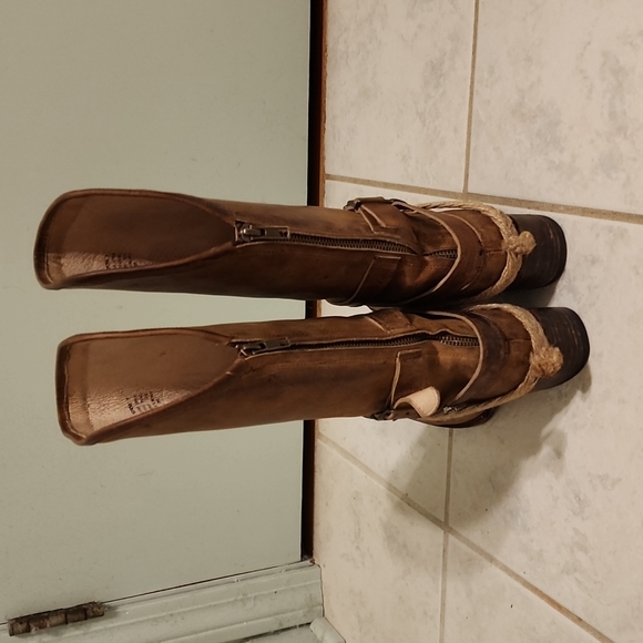 Freebird by Steven Drove Boots - Picture 2 of 11